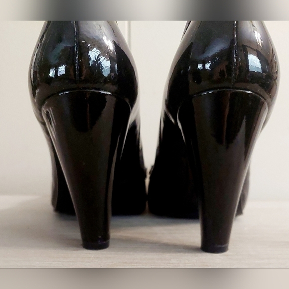 Coach Ladies Kandace Soft Patent Leather Pumps Pre-Loved Size 9 - Picture 7 of 10